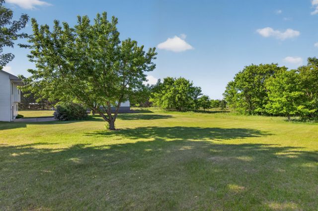 28064 Crane Street, Isanti, MN 55040