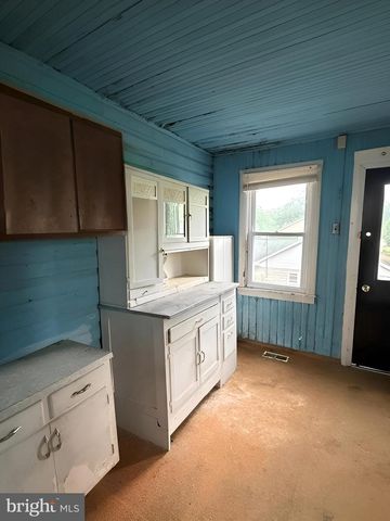 805 E B ST, Brunswick, MD 21716