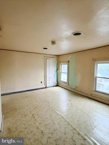 805 E B ST, Brunswick, MD 21716