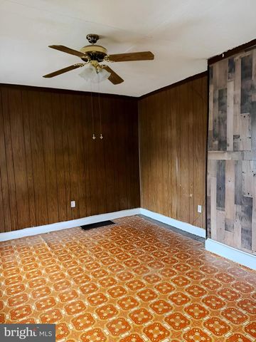 805 E B ST, Brunswick, MD 21716