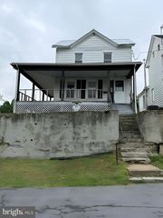 805 E B ST, Brunswick, MD 21716