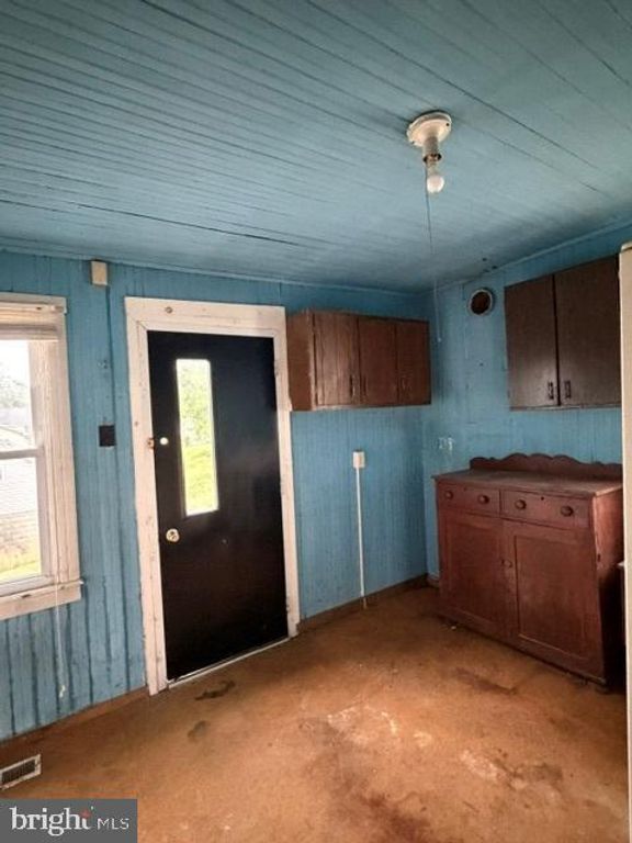 Image 15 of property listing at 805 E B ST, Brunswick, MD 21716