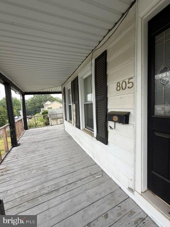 Image 4 of property listing at 805 E B ST, Brunswick, MD 21716