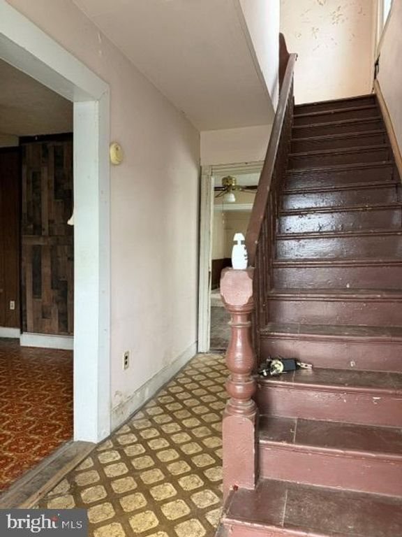 Image 6 of property listing at 805 E B ST, Brunswick, MD 21716