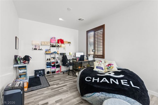 7584 Engleberg Avenue, Las Vegas, NV 89178