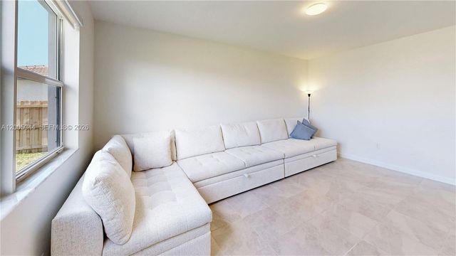 2333 SE 28th Court, Homestead, FL 33035