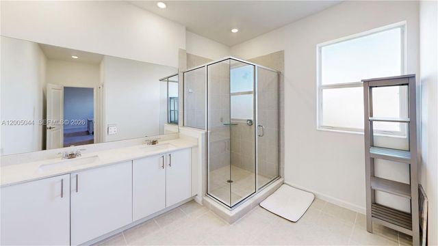 2333 SE 28th Court, Homestead, FL 33035