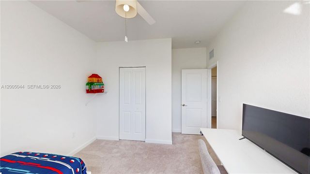 2333 SE 28th Court, Homestead, FL 33035