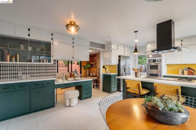 4830 4830 Fair Ave., Oakland, CA 94619