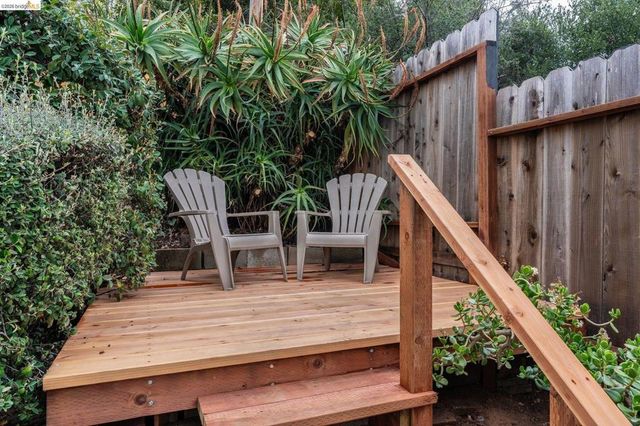 4830 4830 Fair Ave., Oakland, CA 94619