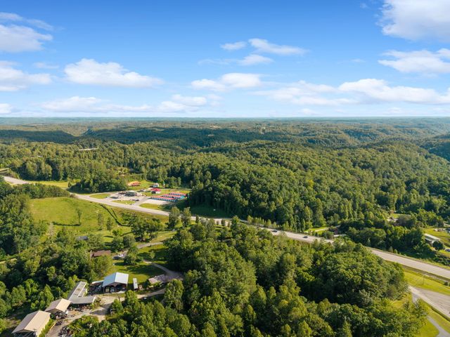 23 Joyful Springs, Zoe, KY 41397