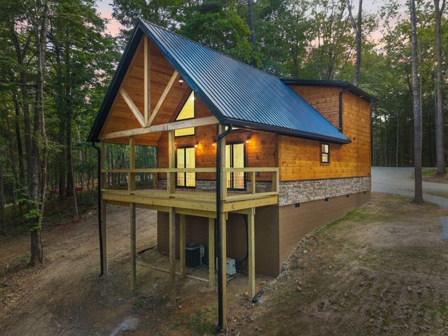 23 Joyful Springs, Zoe, KY 41397
