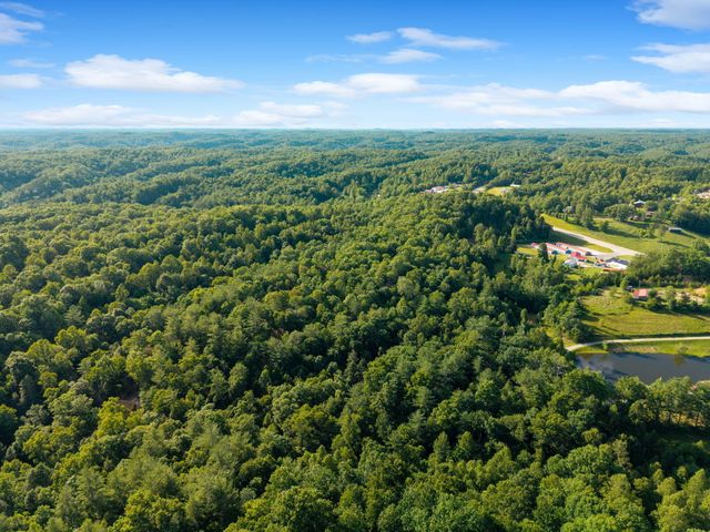 23 Joyful Springs, Zoe, KY 41397