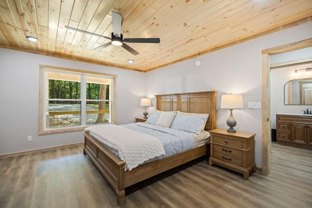 23 Joyful Springs, Zoe, KY 41397