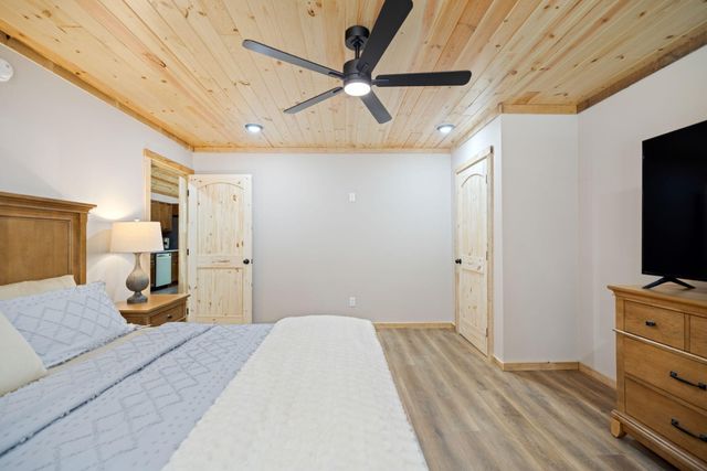 23 Joyful Springs, Zoe, KY 41397