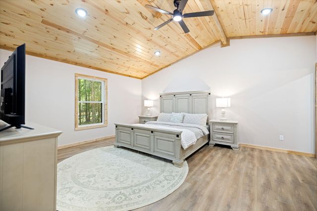 23 Joyful Springs, Zoe, KY 41397