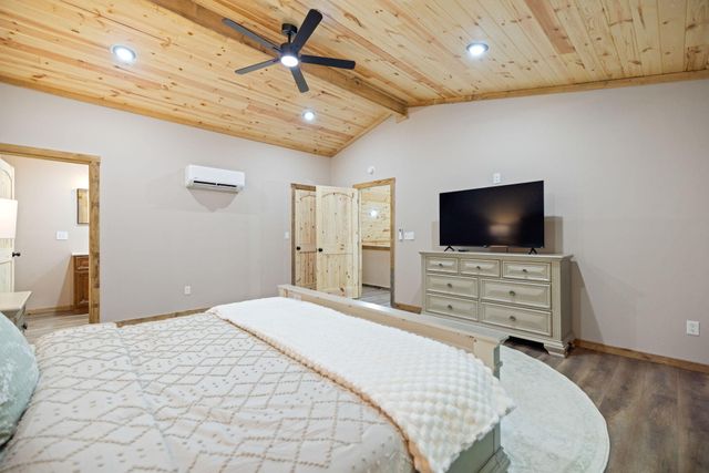 23 Joyful Springs, Zoe, KY 41397