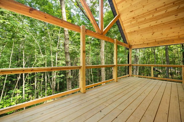 23 Joyful Springs, Zoe, KY 41397