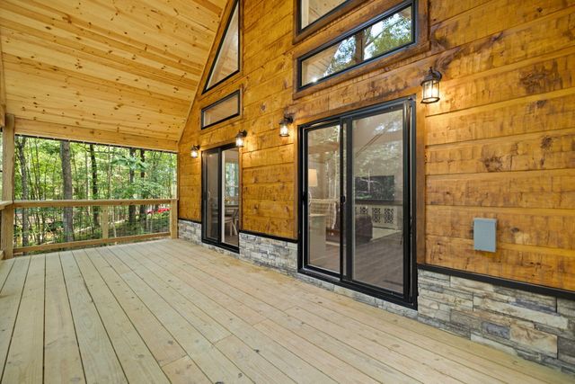 23 Joyful Springs, Zoe, KY 41397