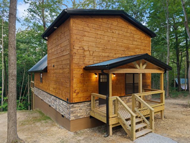 23 Joyful Springs, Zoe, KY 41397