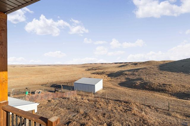 24148 DEWEY LN, Hermosa, SD 57744