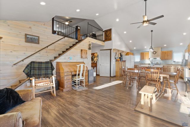 24148 DEWEY LN, Hermosa, SD 57744