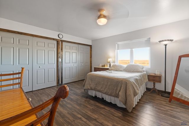 24148 DEWEY LN, Hermosa, SD 57744