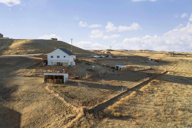 24148 DEWEY LN, Hermosa, SD 57744