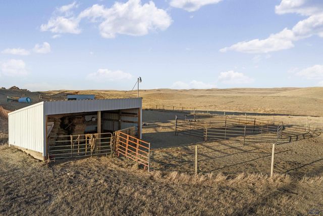 24148 DEWEY LN, Hermosa, SD 57744