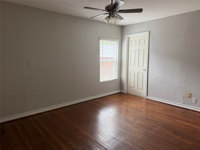 4233 Alamo Ave, Fort Worth, TX 76107