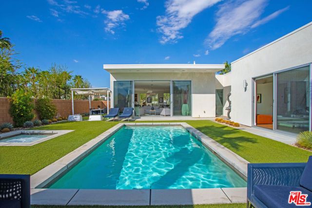 4304 Vantage Lane, Palm Springs, CA 92262