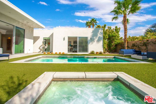 4304 Vantage Lane, Palm Springs, CA 92262