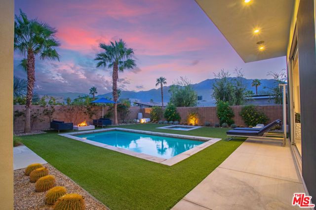 4304 Vantage Lane, Palm Springs, CA 92262