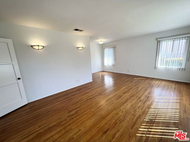 14013 Addison Street, Sherman Oaks, CA 91423