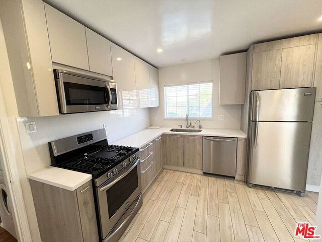 14013 Addison Street, Sherman Oaks, CA 91423