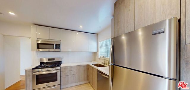 14013 Addison Street, Sherman Oaks, CA 91423