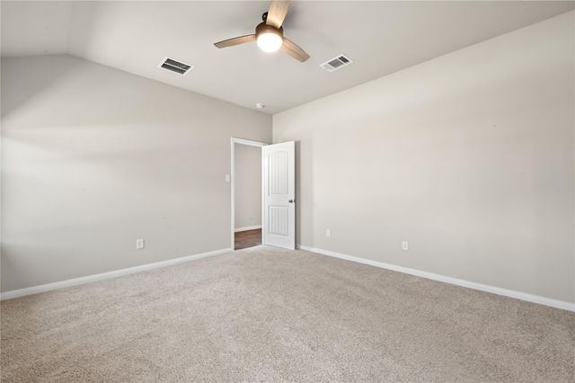 510 Apache Plum DR, Kyle, TX 78640