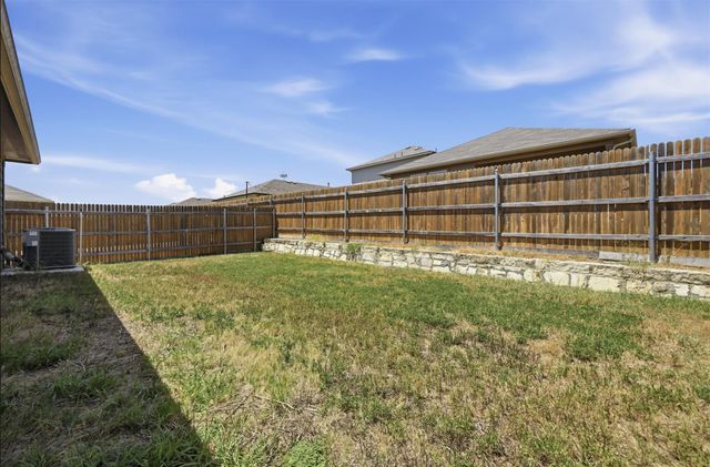 510 Apache Plum DR, Kyle, TX 78640