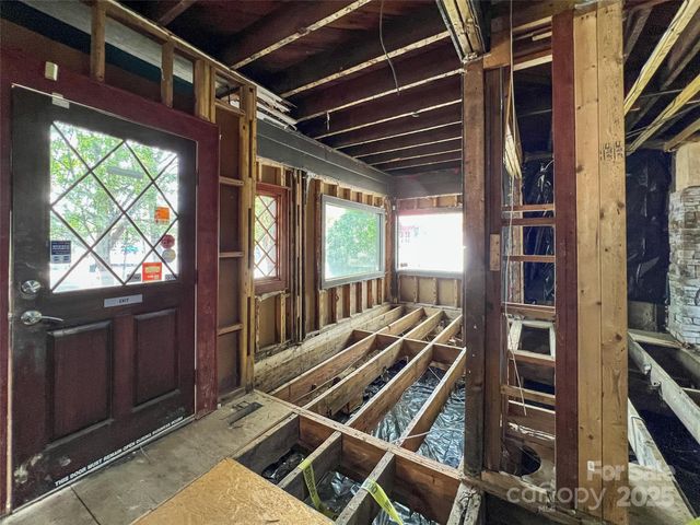 1 Swan Street, Asheville, NC 28803