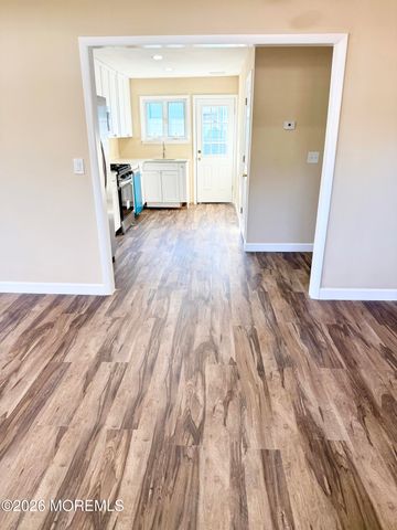 2268 Mount Hood Lane, Toms River, NJ 08753