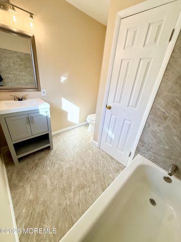 2268 Mount Hood Lane, Toms River, NJ 08753