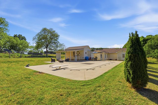 290 Dickson Road, Campobello, SC 29322