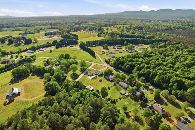 290 Dickson Road, Campobello, SC 29322