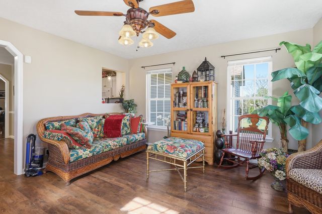 290 Dickson Road, Campobello, SC 29322