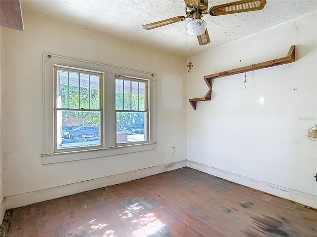 102 E JEAN STREET, Tampa, FL 33604