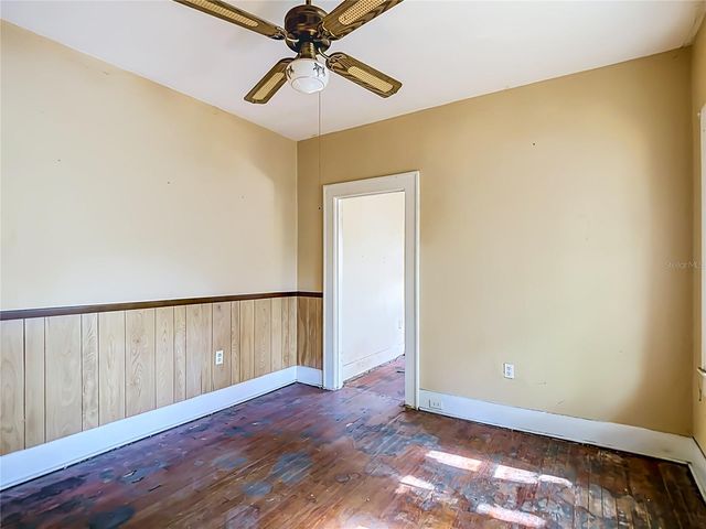 102 E JEAN STREET, Tampa, FL 33604