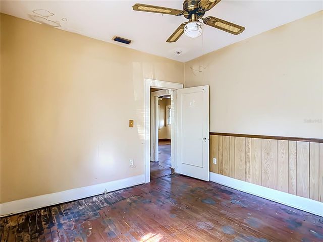 102 E JEAN STREET, Tampa, FL 33604