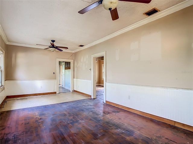 102 E JEAN STREET, Tampa, FL 33604