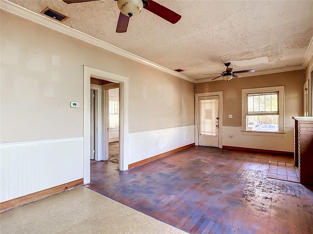 102 E JEAN STREET, Tampa, FL 33604