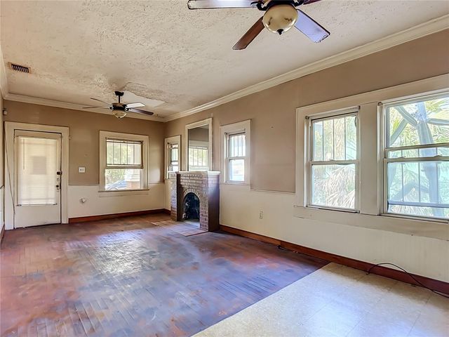 102 E JEAN STREET, Tampa, FL 33604